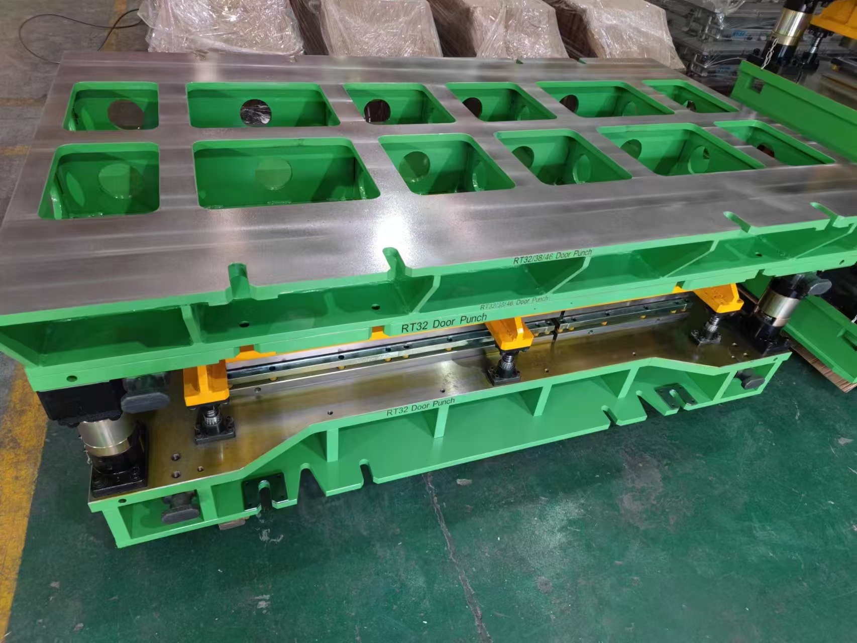冲切模具 - 滁州精镁装备模具制造有限公司
